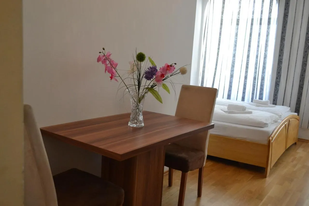 Goldfisch Apartment Taborstrasse Vienna 0*,